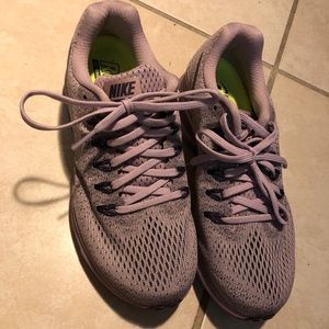 NIKE AIRMAX SOMETHINGS